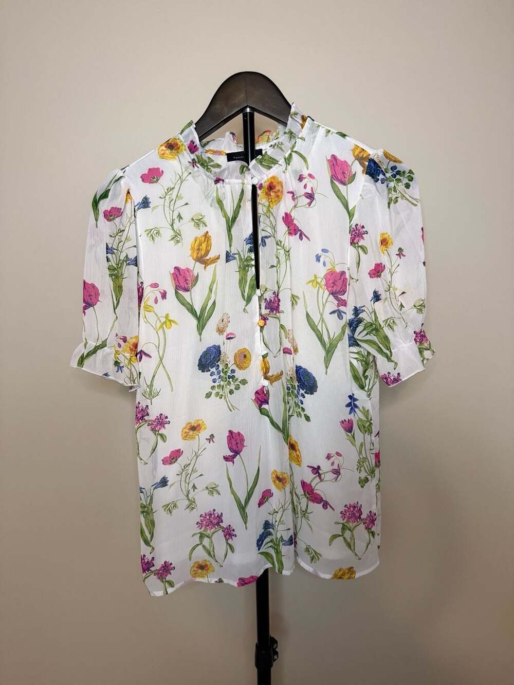 Tamara H. Women's Floral Print Short Sleeve Ruffle Neck Blouse